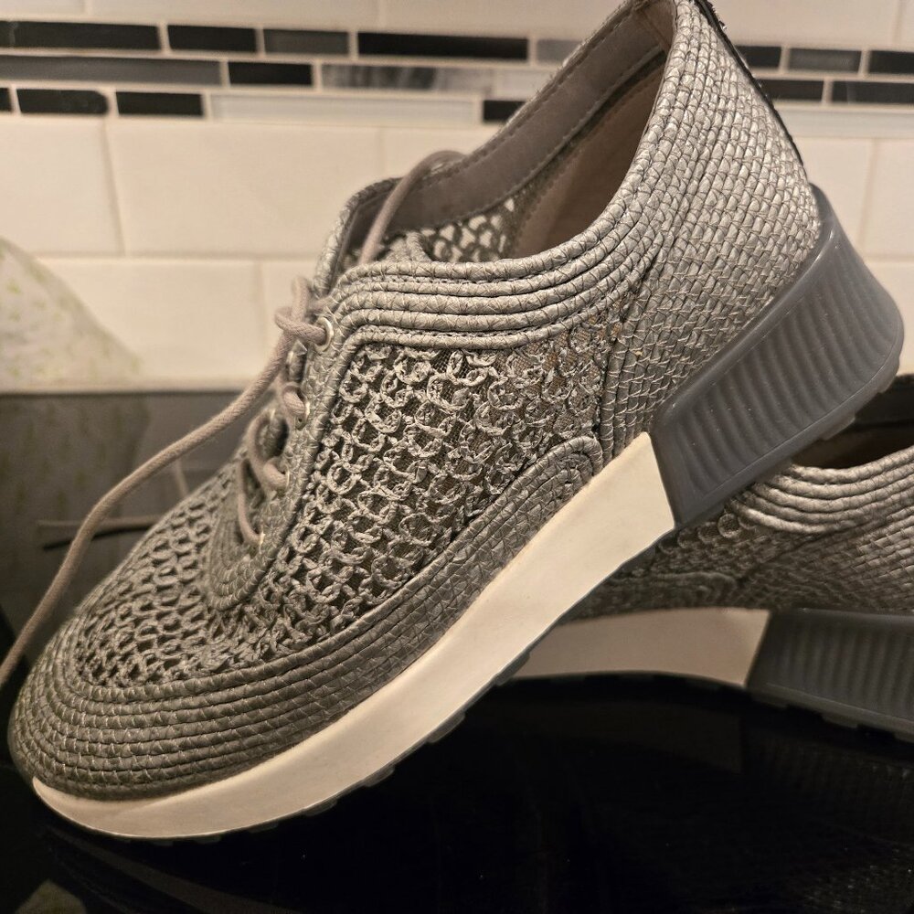 Sam Edelman Delma Woven Platform Moth Grey Raffia Sneaker